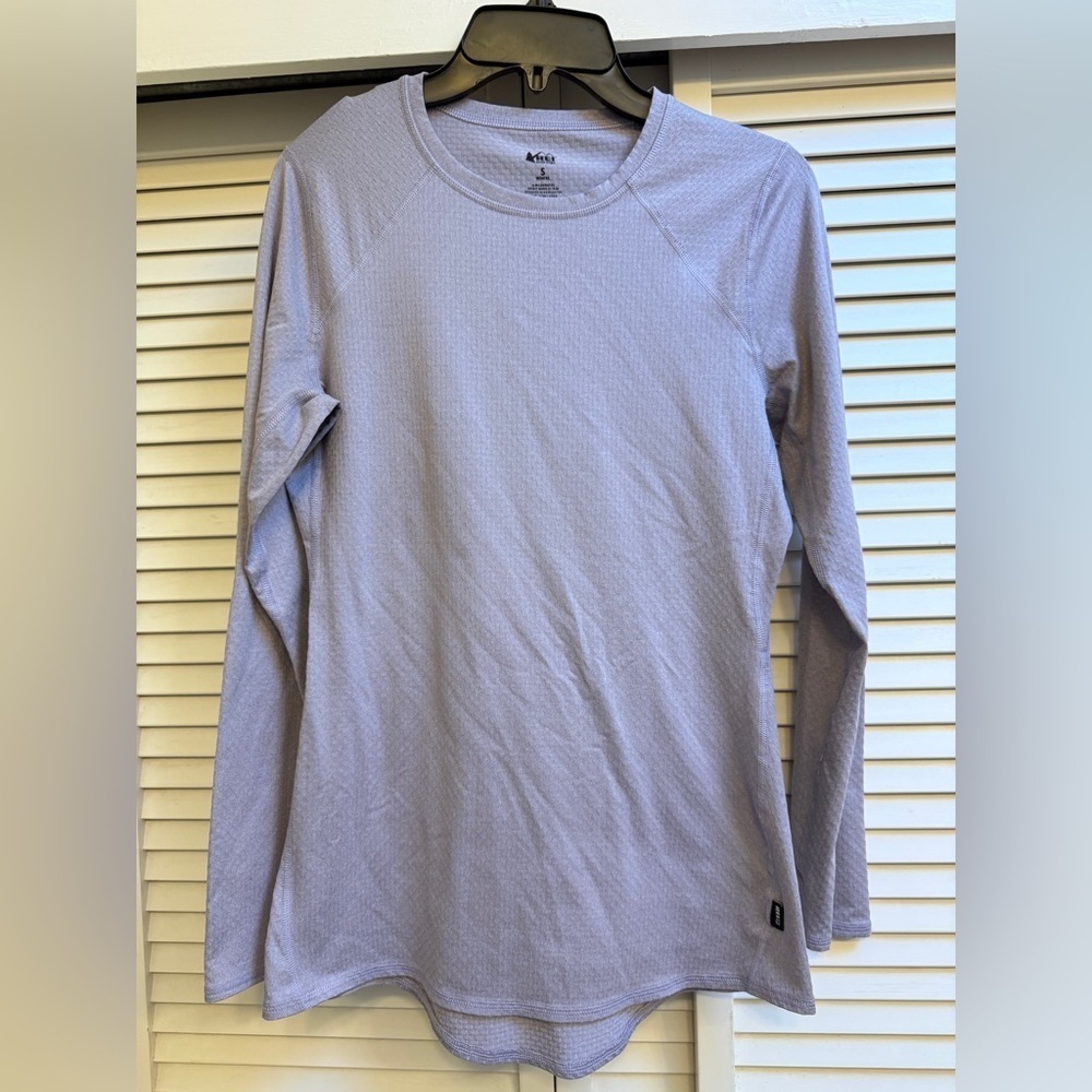 REI Purple Lavender Long Sleeve Tee Shirt Women’s Sz Small Warm Under Shirt